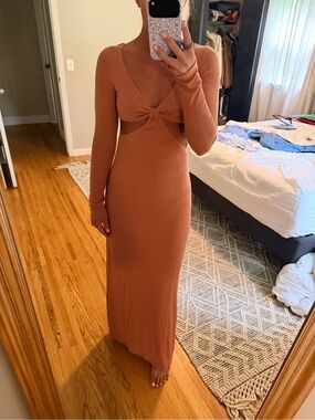 Vici Ribbed Cutout Maxi Dress in Rust